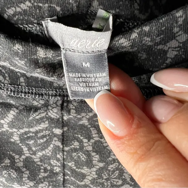 Aerie Black Gray Paisley Floral‎ Lace Crop Leggings - Image 5