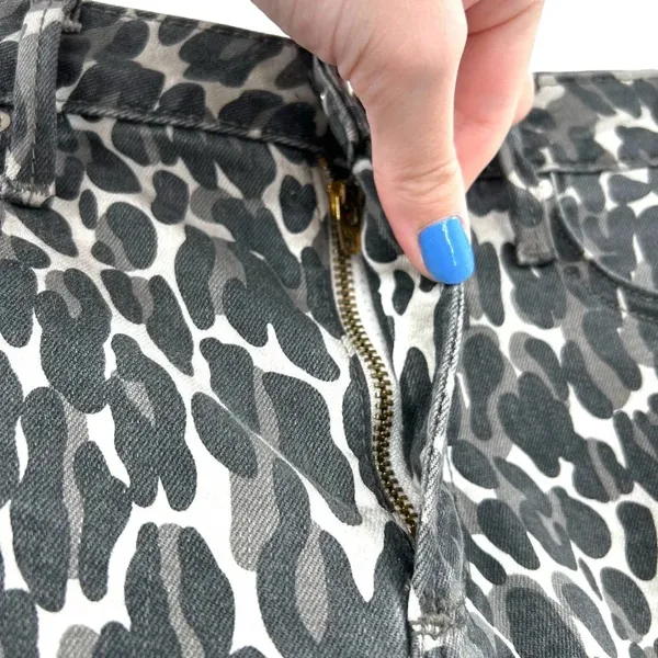 Driftwood Jackie Grey Cheetah Print‎ Jeans Size 26 - Image 5