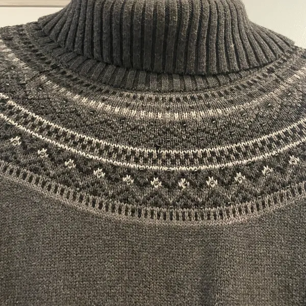 Charter Club Gray Thick Turtleneck Sweater size medium - Image 2