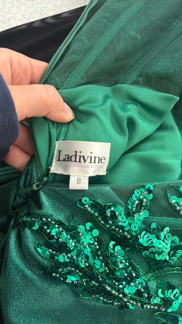 Boutique Green Sequin Prom Dress - Image 9