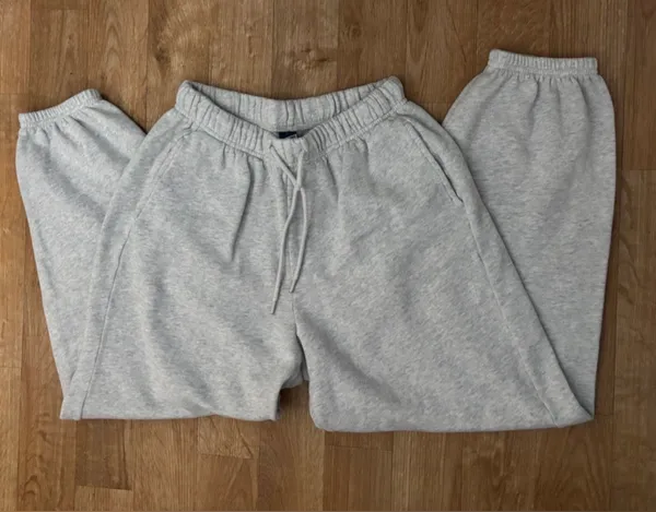 Old Navy Sweatpants - Image 2
