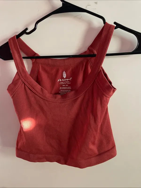 Free people movement scoop neck crop top - Image 3