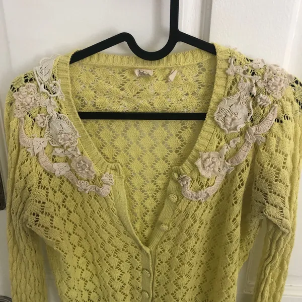 Anthropologie Sparrow Valance Lace Knit Cardigan Lime Yellow Size M Rare - Image 4