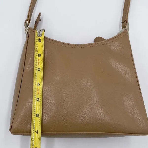Vintage Y2K Liz Claiborne Faux Leather Shoulder Bag Purse Tan Patent Minimalist - Image 11