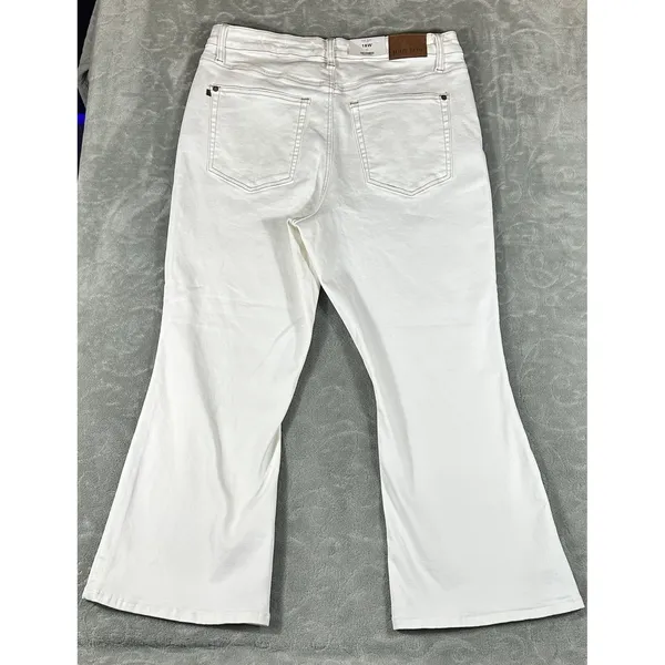 Judy Blue Jeans Womens 18W White High Rise Kick Flare Stretch Denim NWT Classy - Image 4