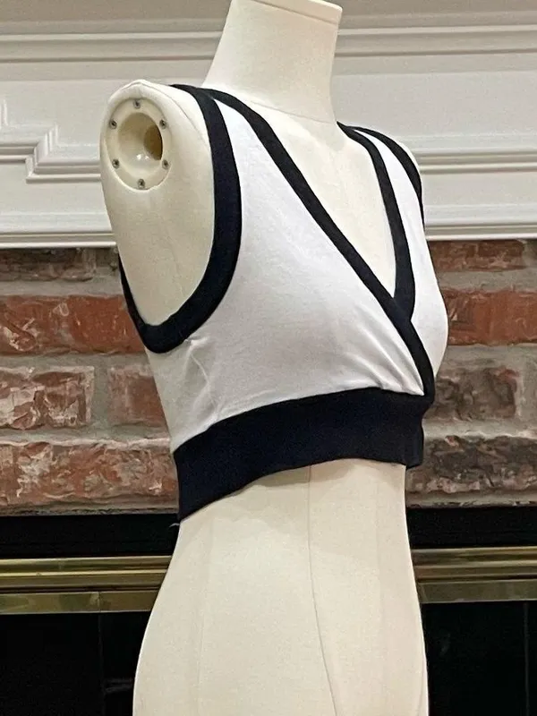 Forever 21 black and white sleeveless crop top / M / Excellent condition - Image 3