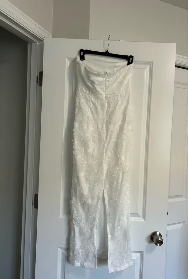 New Selfie Leslie Saints & Secrets Bia Strapless Embroidered Midi Dress Size Small - Image 9