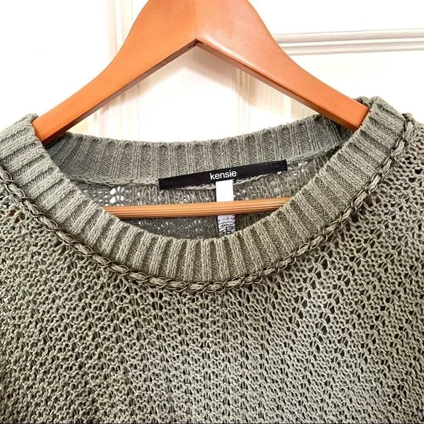 Kensie olive green long sleeved sweater S - Image 4
