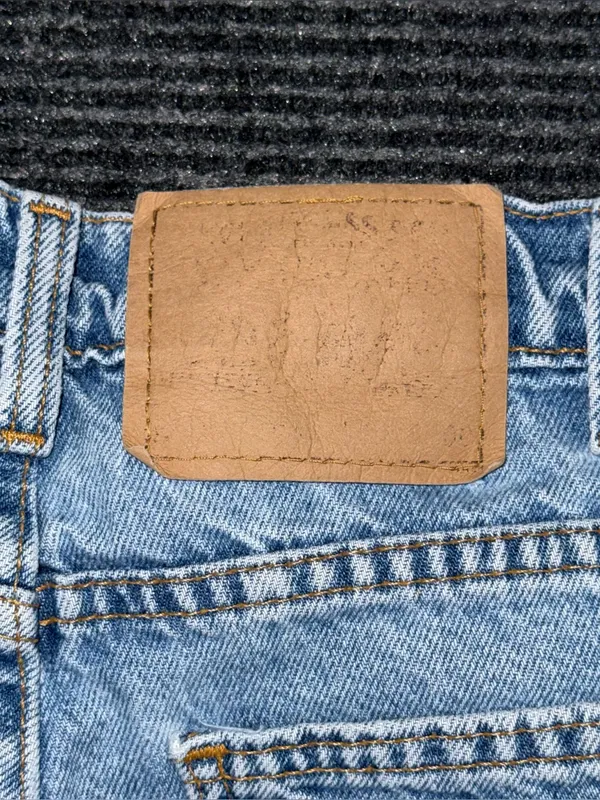 Vintage 90s Levi’s 560 Loose Fit Orange Tab Relaxed Denim Shorts Sz 28 Jorts - Image 4