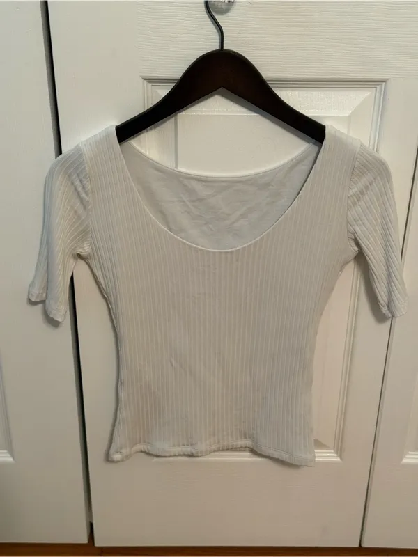 Abercrombie & Fitch Boat Neck Ribbed Low Back Tee - Image 3
