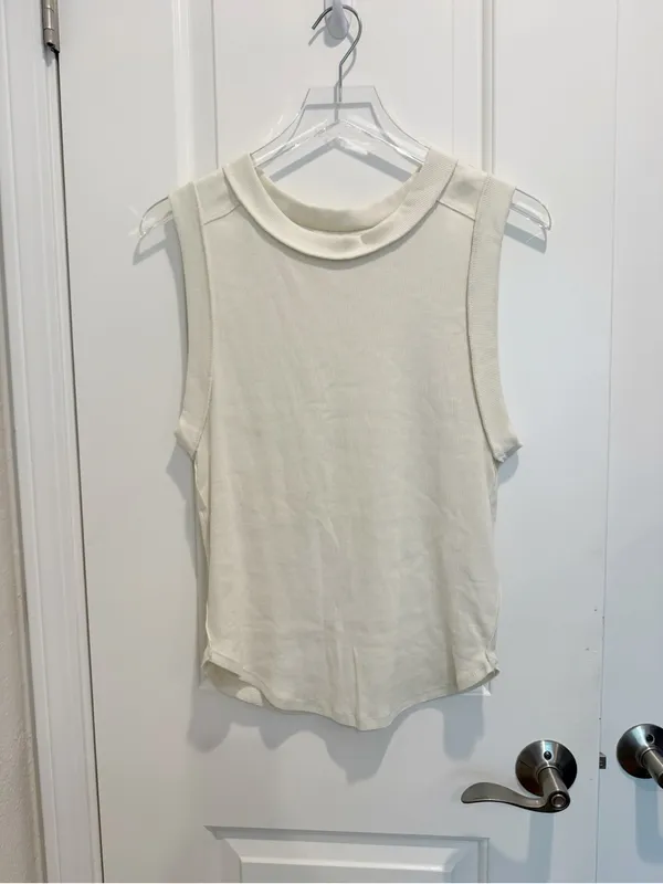 FREE PEOPLE WE THE FREE Kate Tank in Ivory Cream Seamless Tee Exposed Seams XL - Image 3