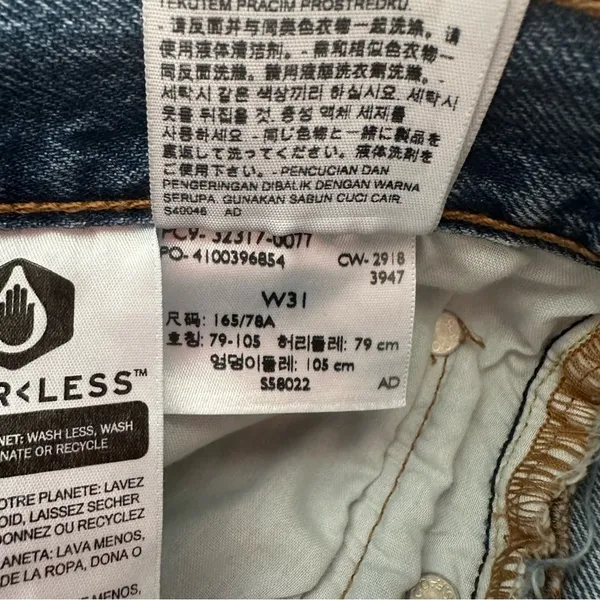 Levis 501 Jean‎ Short Cutoffs 31 - Image 2
