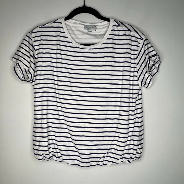 Evereve Stripe Bubble Hem T-Shirt Size Small - Image 2