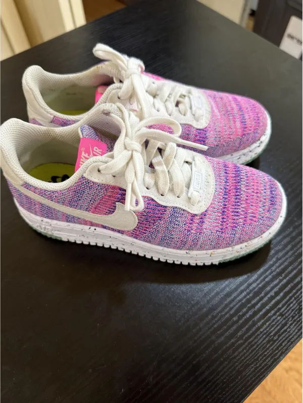 Size US 6.5 Women’s Nike Air Force 1 Crater Flyknit Fuchsia Glow Pink - Image 6