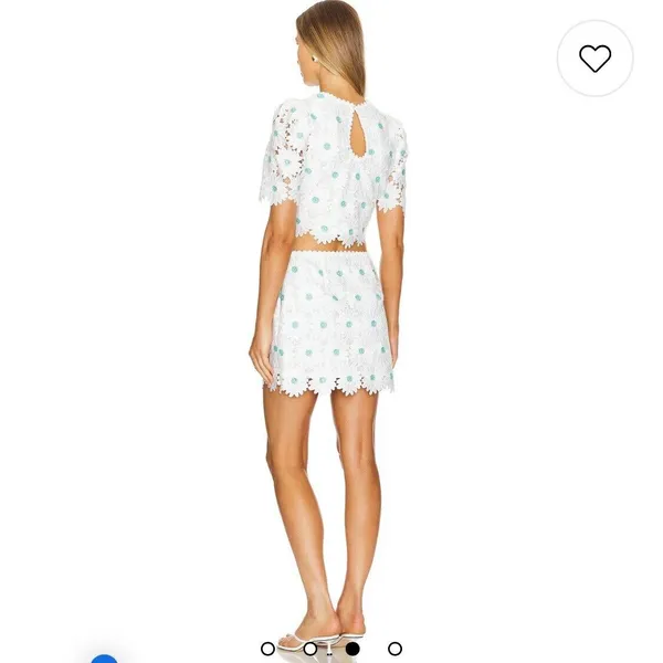 Saylor‎ Yenela Mini Skirt in White Daisies Size Large Embroidered Lace - Image 2