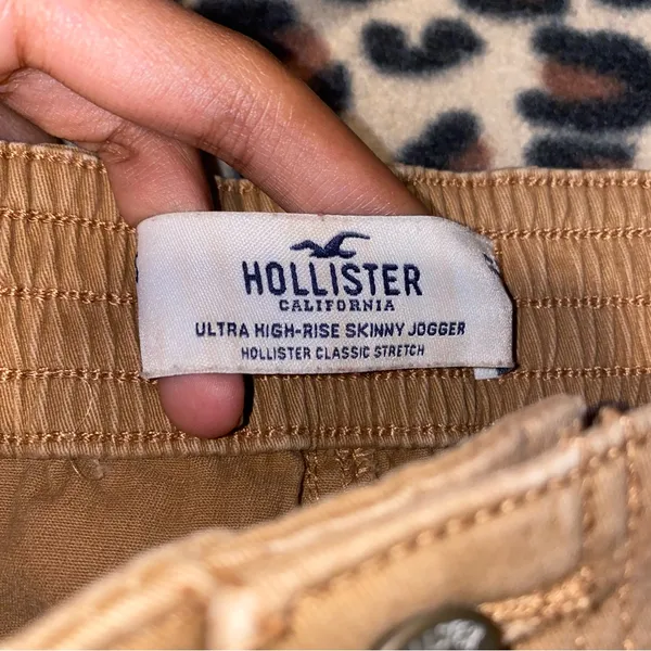 hollister ultra high rise cargo skinny jogger pants - Image 6