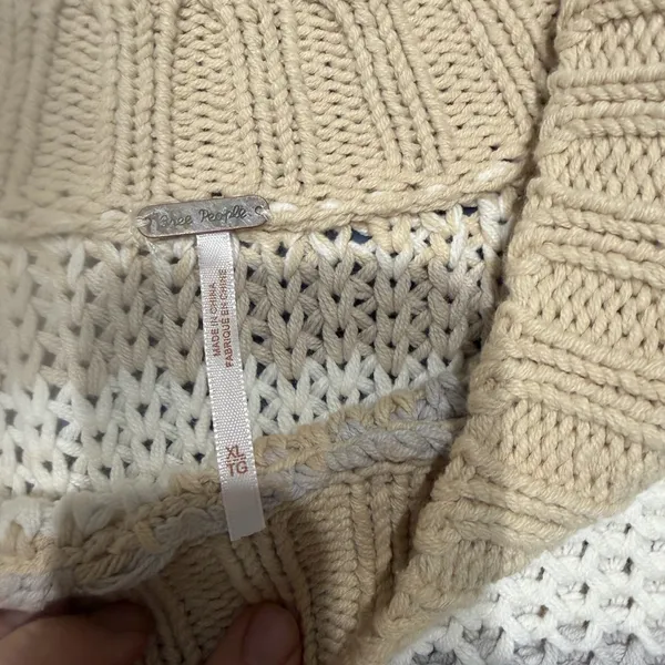 Free people Devon Sweater in gravity combo size XL - Image 5