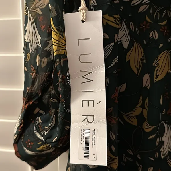 NWT Lumière Hunter Green Multi Floral Cold Shoulder Dress SZ M - Image 5
