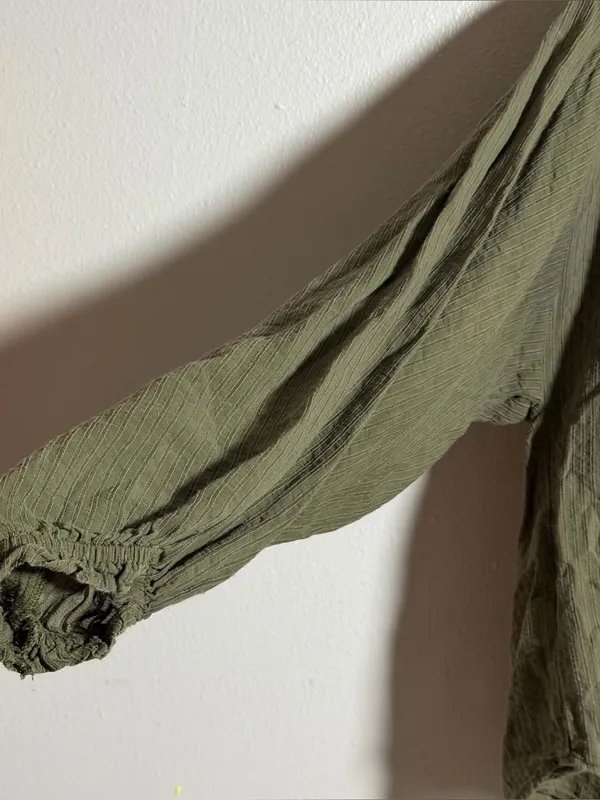 LOFT‎ Women Olive Green Button-Front Balloon Sleeve Blouse Flowy Ruffle size M - Image 7