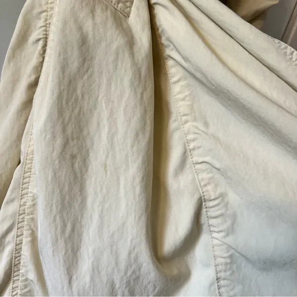 Wilfred Aritzia Trench Coat - Image 12
