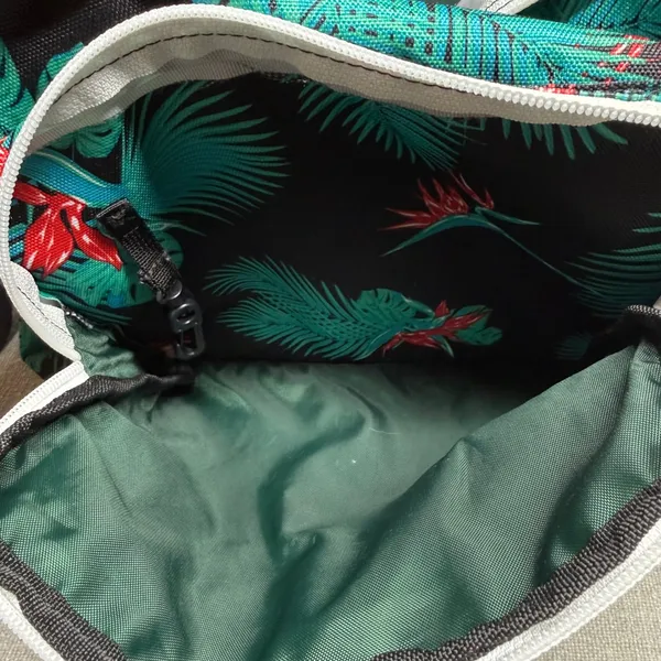 KAVU Backpack Full Size Tropical Bird of‎ Paradise Floral Print Black Teal Green - Image 4