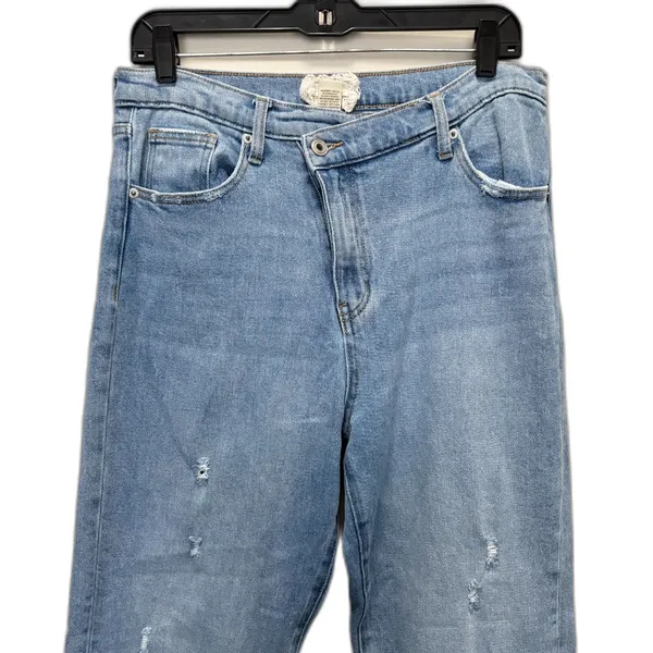 Altar'd State Straight Leg Jeans Light Wash Asymmetric Crossover Waist Size‎ 30 - Image 2