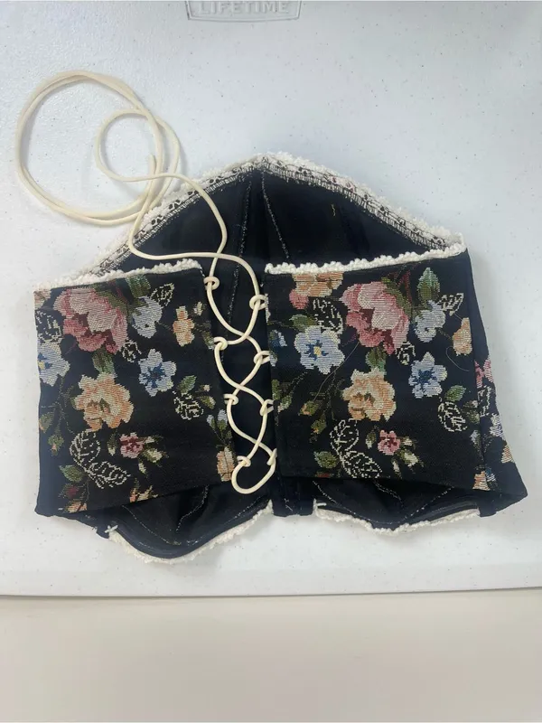 Floral Lace-Trim Black Corset Camisole - Image 3