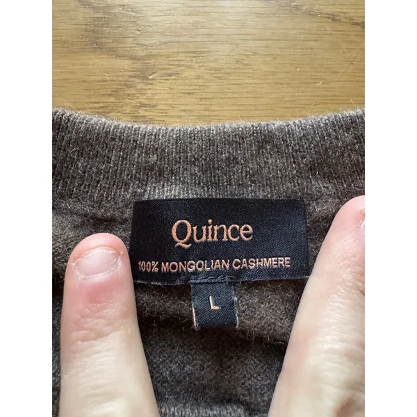 Quince Women Size Large Mongolian Cashmere Crewneck Sweater Henley Brown‎ Luxury - Image 3