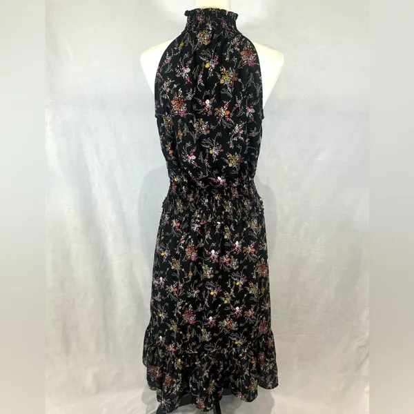 Express high mock neck smocked black ditsy floral midi dress size medium - Image 8