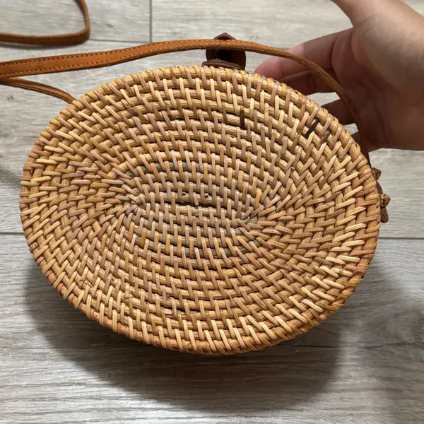 Woven Rattan Crossbody Bag Oval Basket Purse Leather Strap Boho Batik Lined - Image 9