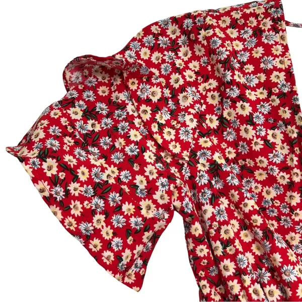 SHEIN Red w/Tiny Flowers Dress🌷🌷 - Image 5