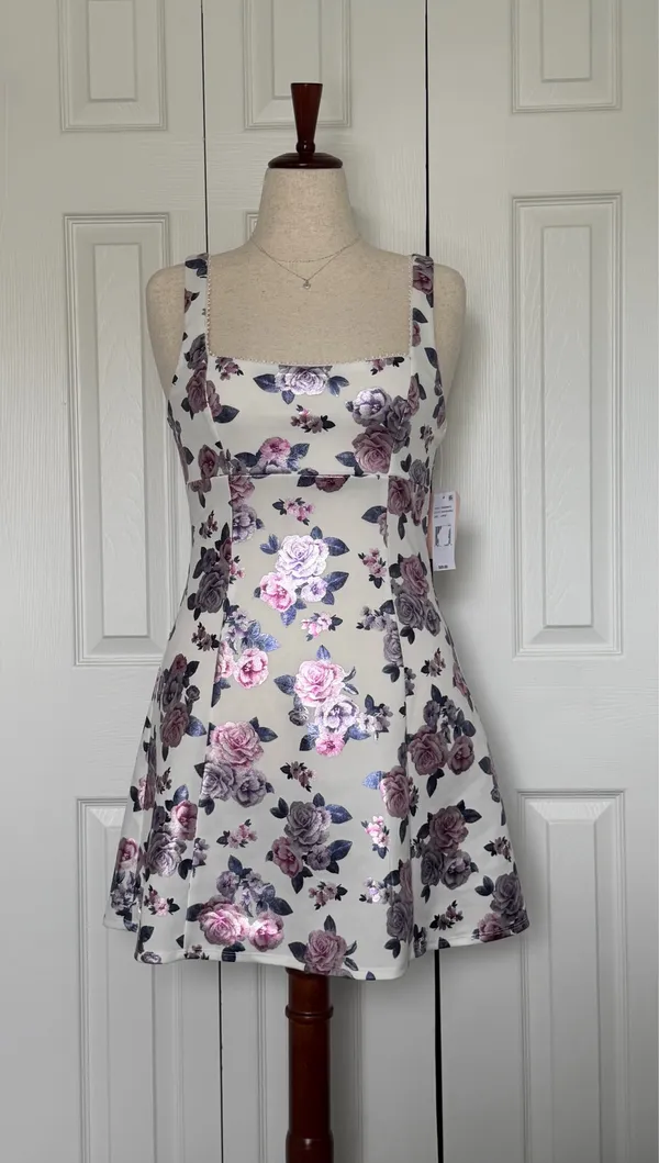 City Vibe NWT Junior Size L Floral Print Scuba Fit&Flare Mini Dress White Lilac Pink - Image 4
