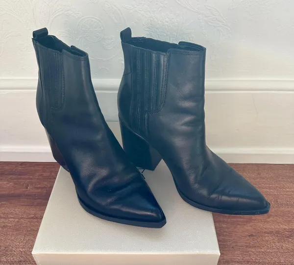 Miloshay Marc Fisher Ankle Boots - Image 2