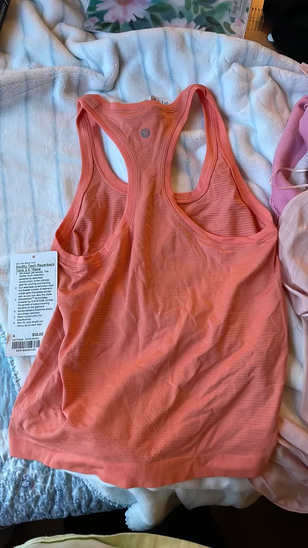 Lululemon Swiftly Tech Racerback Tank 2.0 Race Length - Image 2