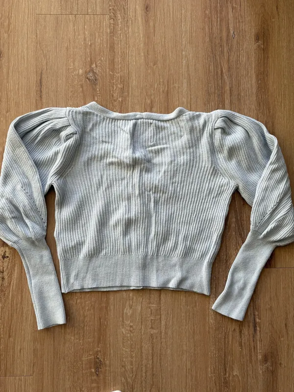 Abercrombie & Fitch Sweater - Image 4