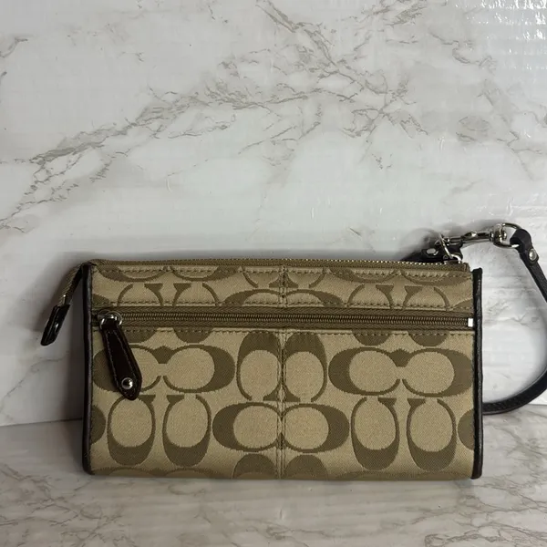 Coach Ashley Signature‎ Sateen Zippy Wallet Wristlet Satin Canvas tan - Image 3