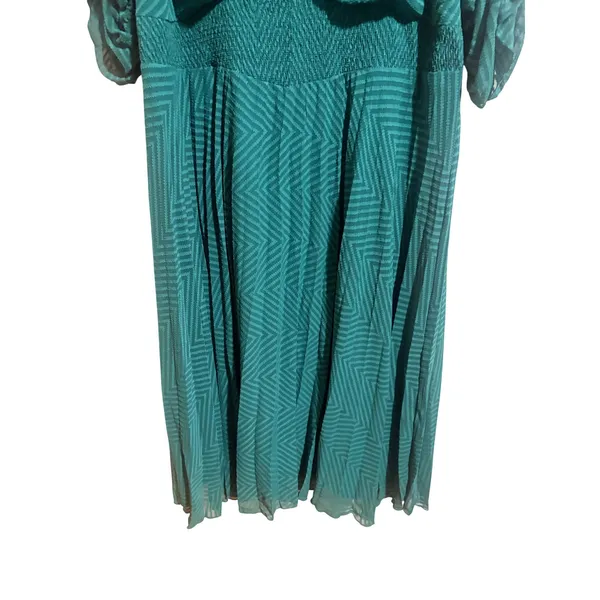 ASOS DESIGN Curve Midi Dress Womens 22 Green Excellent Ruched Chevron Smocked - Image 12