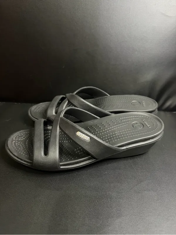 Crocs Black Criss Cross Sandals - Image 5