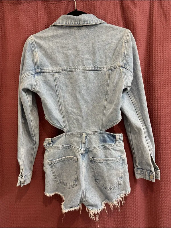 Zara Light Blue Denim Cutout Short Overalls - Image 5