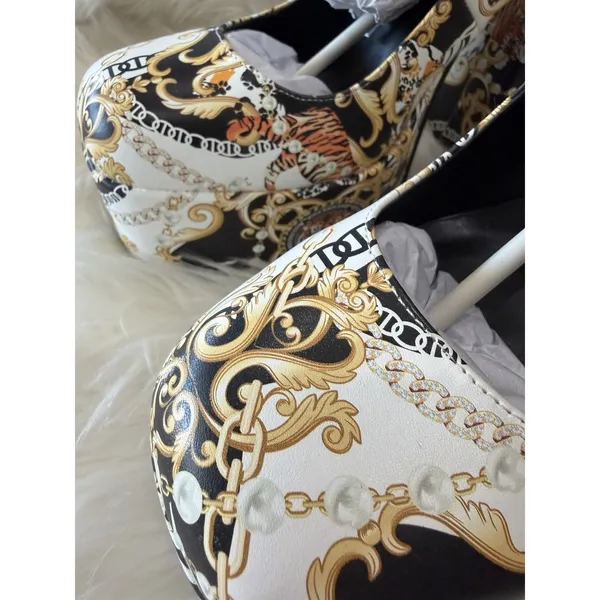 Bamboo Size 8‎ Tiger Baroque Print Platform Block Heel Mary Jane Women's Shoes - Image 8