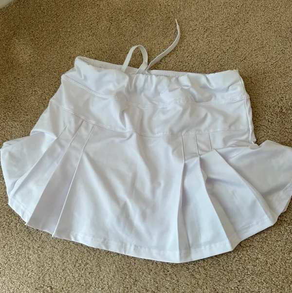 White Tennis Skirt Size XS - Image 4