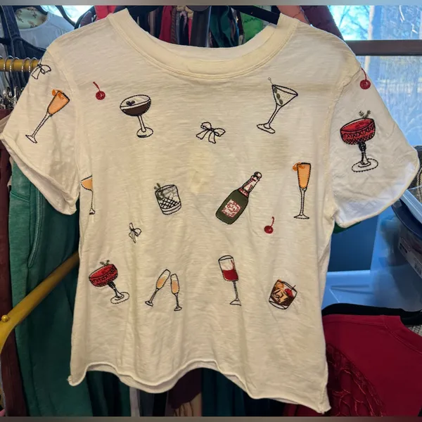 NWT Anthropologie Maeve The Caitlin Embroidered Boxy Tee - drinks - small - Image 8