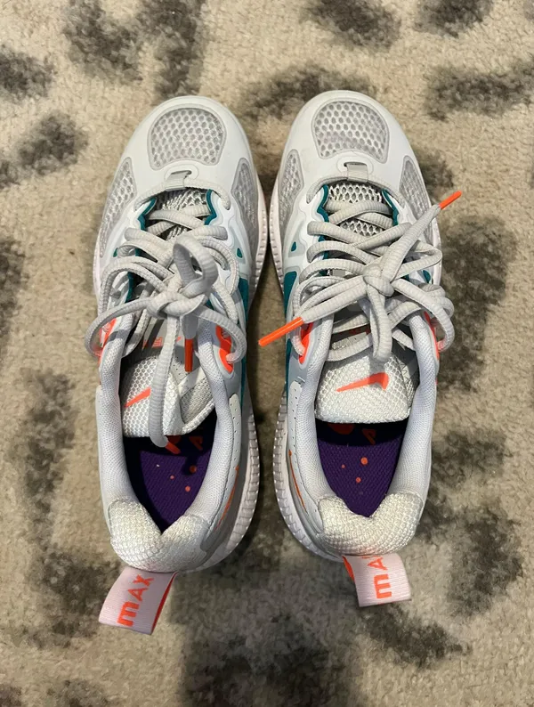 Nike Shoes - Image 2
