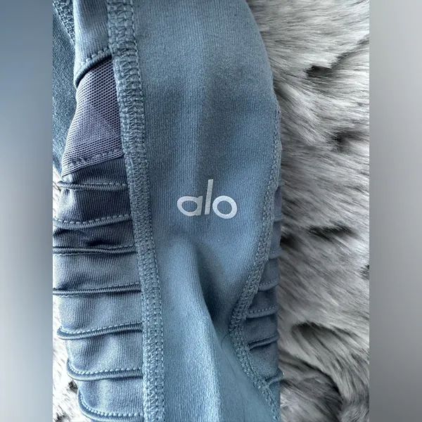Alo motto style leggings sz med - Image 2