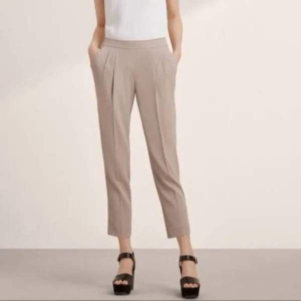 aritzia babaton cohen pants size 4 cream - Image 2