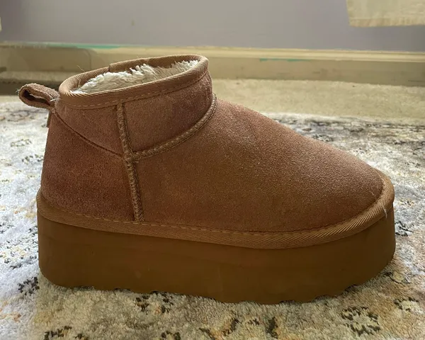 Amazon Platform Ankle Boots - Image 3