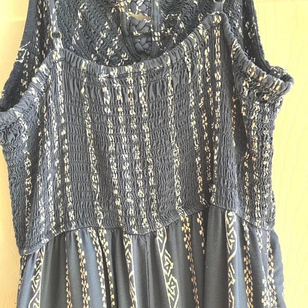 Blue Patterned Lightweight Jumpsuit with Flare BellBottoms Size Large Bohemian - Image 9