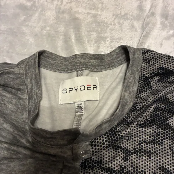Spyder Heather Gray Active Top Oversized S Soft Camouflage MSRP $68 - Image 3