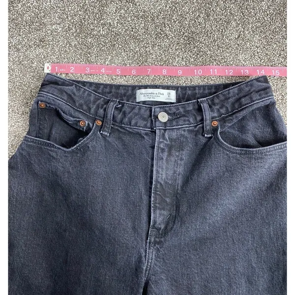 Abercrombie & Fitch The ‘90s Relaxed High Rise Jeans Black Wash Women’s Size 28 - Image 3