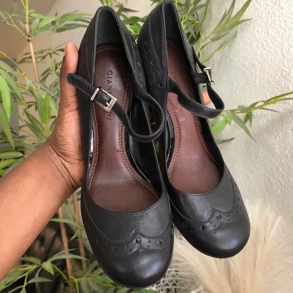 Black Leather Mary Jane classic academia preppy schoolgirl oxfords chunky platform round toe buckles Mary Jane 3” ballet flats heels pumps - 2000s Y2K Size 8M, excellent condition #goth #whimsygoth #grunge #preppy - Image 2